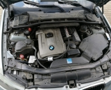 BMW e91 330i 191kW s italským zařízením BRC a válcovou nádrží pod vaozidlem(zachován kufr)