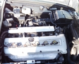 Jaguar XJ6 verze x300 s motorem V6 4.0l a výkonem 177kW se zařízením Landi Renzo a nádrží místo rezervy. Auto je nepřehlédnutelné na našich silnicích a se kombinovanou spotřebou se pohybuje kolem 12-14l/100km LPG
